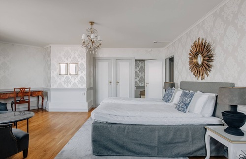 Gyllene Uttern Hotel | Experience Comfort at Hotel Gyllene Uttern - 4-Star Stay