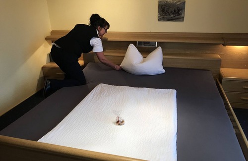 Ovenhausen Hotel | Discover Comfort at Hotel Höxter Am Jakobsweg