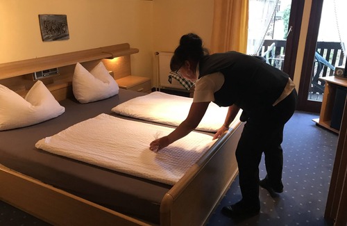 Ovenhausen Hotel | Discover Comfort at Hotel Höxter Am Jakobsweg