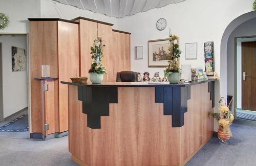 Worms Hotel | Pet-Friendly Getaway at Hotel Hüttl - Garni with Breakfast