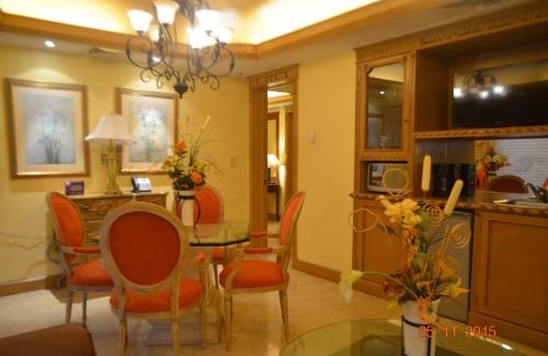 Ciudad del Carmen Hotel | Elegant Hotel Hacienda Real with Pool & Pet-Friendly Stays