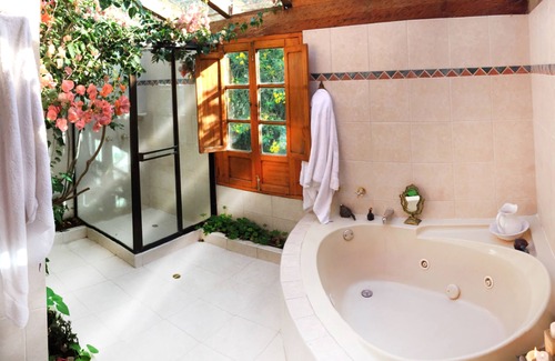 Cota Hotel | Relax at Hotel Hacienda Rincón de la Montaña - Rated 9/10