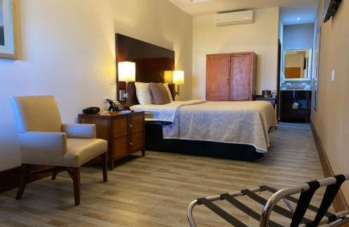 Tecate Hotel | Pet-Friendly Hotel Hacienda Santana with Oceanfront Views