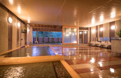 Dai Onsen Hotel | Discover Comfort at Hotel Hanamaki with Hot Tub & Dining