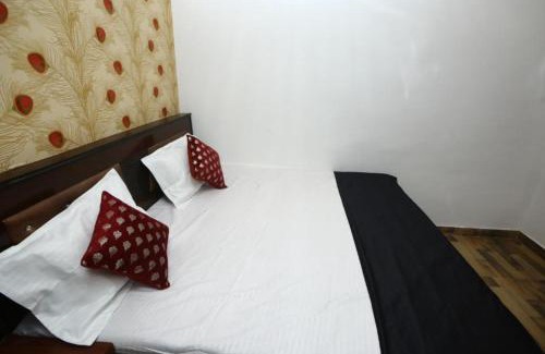 Ayodhya Hotel | Hotel Hanuman Ayodhya -Walking distance from Ram Mandir , , Fully-air-conditioned hotel with Free wifi-facility, Best Hotel Inn Ayodhya