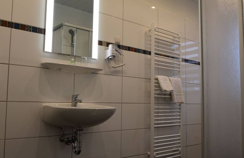 Bad Hotel | Discover Hotel Harßhof: Family-Friendly & Accessible Stay