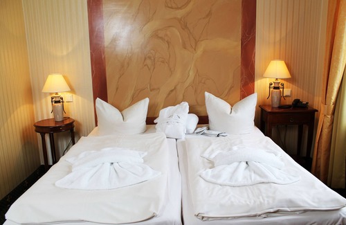Muritz Hotel | Elegant Hotel Harmonie: 4-Star Stay with Spa & Breakfast