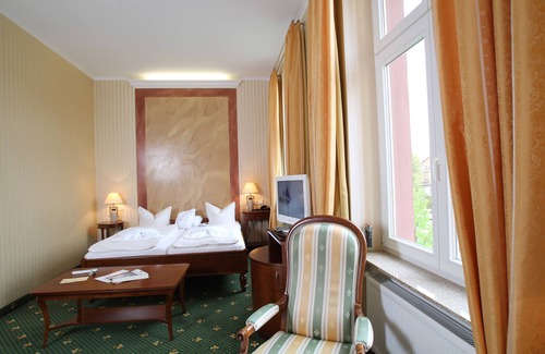 Muritz Hotel | Elegant Hotel Harmonie: 4-Star Stay with Spa & Breakfast