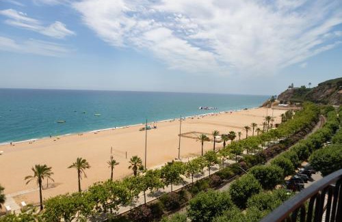 Calella Hotel | Explore Hotel Haromar: Poolside Retreat with Ocean Views