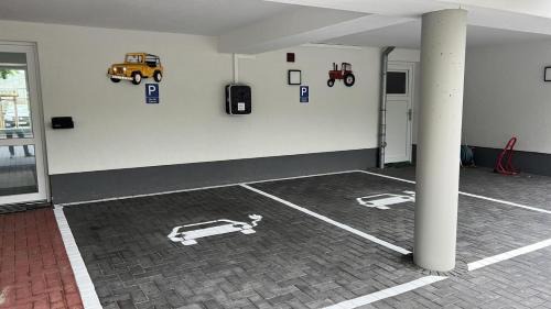 Emden Hotel | Pet-Friendly Hotel Haus Wittwer: Ideal for Families