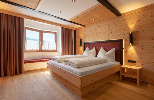Munster Hotel | Discover Hotel Hauserwirt: Pet Friendly & Family-Oriented Stay