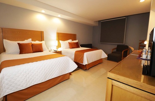 Cordoba Hotel | Discover Hotel HB Córdoba: Rated 9.2 with Pool & Spa
