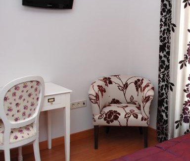 Siguenza Hotel | Discover Hotel HC Sigüenza: Family-Friendly Dining Awaits