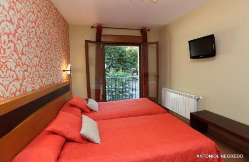 Siguenza Hotel | Discover Hotel HC Sigüenza: Family-Friendly Dining Awaits