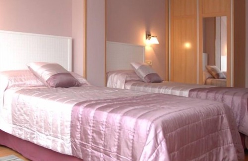 Siguenza Hotel | Discover Hotel HC Sigüenza: Spa, Dining & Family Friendly
