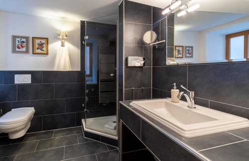 Rothenburg Old Town Hotel | Elegant Hotel Herrnschloesschen: Spa & Family-Friendly Stay