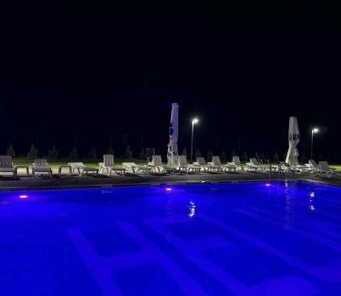 Yanoshi Hotel | Discover Hotel Helikon: Beachfront Bliss with Top Amenities
