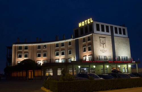 Villares de la Reina House | Discover Hotel Helmántico: A Family-Friendly Getaway