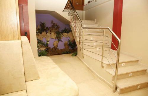 Pontevedra Hotel | Comfortable Hotel HHB Pontevedra: Family-Friendly Retreat