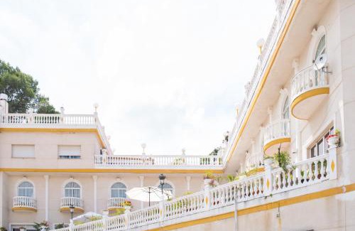 Martos Hotel | Budget-Friendly Hotel Hidalgo with Family Amenities