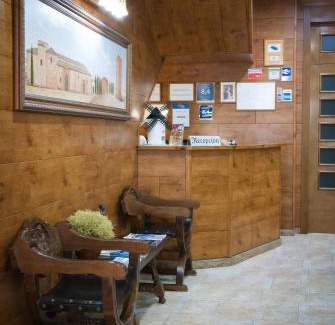 Alcazar de San Juan Hotel | Discover Comfort at Hotel Hidalgo Quijada with Breakfast
