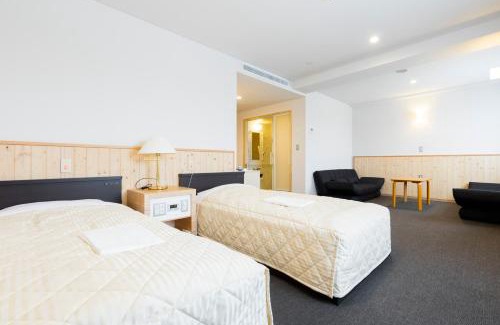 Memanbetsu Hotel | Comfortable Hotel Higashimokoto with Hot Tub & Breakfast