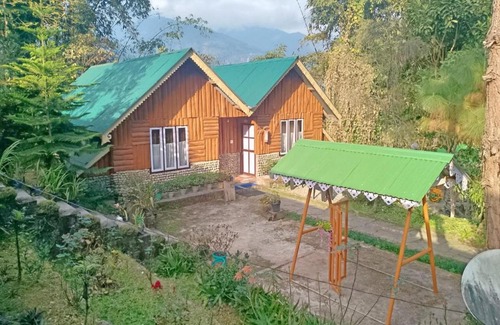 Lachen House | Pet-Friendly Retreat at Hotel High Mountain, Lachen