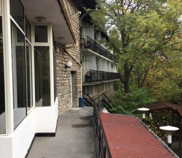 Stara Zagora Hotel | Budget-Friendly Hotel Hijata: Breakfast & Child Friendly