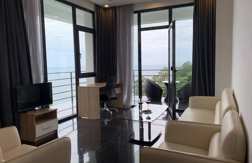 Kvariati Resort | Relaxing Hotel Hills Kvariati with Ocean Views & Pool