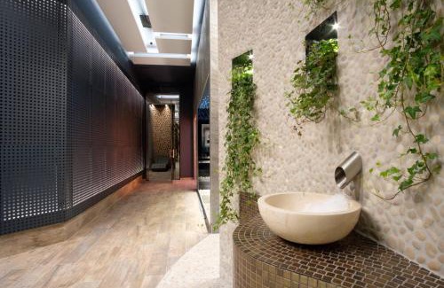 Ilidza Hotel | Elegant Hotel Hills Sarajevo Congress & Thermal Spa Resort