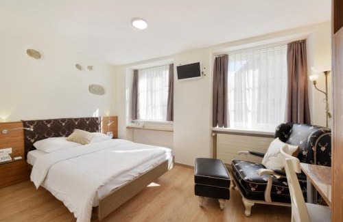 Niederdorf Hotel | Pet-Friendly Getaway at Hotel Hirschen - Ideal for Families