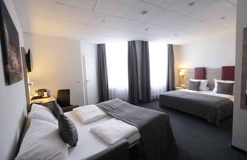 Sued Hotel | Discover Comfort at Hotel Hohenstaufen with Great Amenities