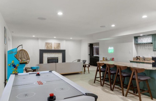 Woodmoor Villa | Discover Thunderbird Villa Retreat - Pet Friendly Getaway