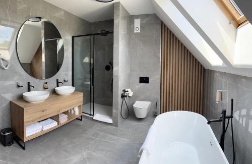 Roznov Pod Radhostem Hotel | Relax at Hotel Horal: 4-Star Oceanfront Retreat