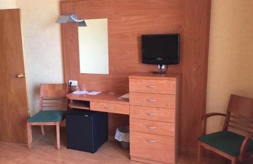 Blanes Hotel | Relax at Hotel Horitzó: Oceanfront Getaway with Spa