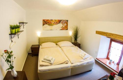 Bohuslavice Hotel | Pet-Friendly Hotel Hospodářský dvůr Bohuslavice Awaits