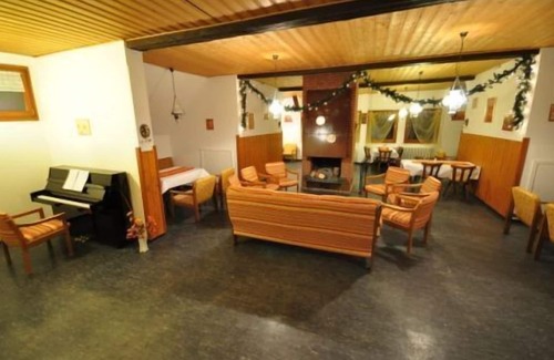 Altenau Hotel | Discover Comfort at Hotel & Hostel Drei Bären with Pool
