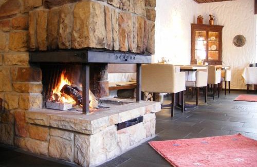 Ibbenbueren Hotel | Discover Hotel Hubertushof: Family-Friendly 4-Star Getaway