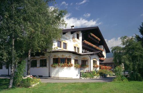 Valle San Silvestro Hotel | Top-Rated Hotel Hubertushof with Breakfast & Hot Tub Access