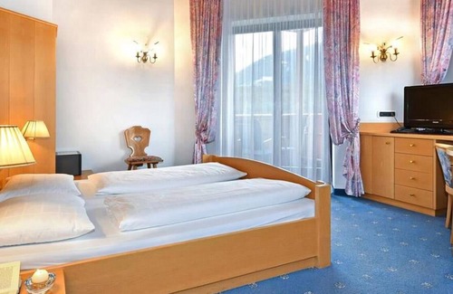 Rasa Hotel | Experience Hotel Hubertushof: Spa, Pool & Top Rated Stay