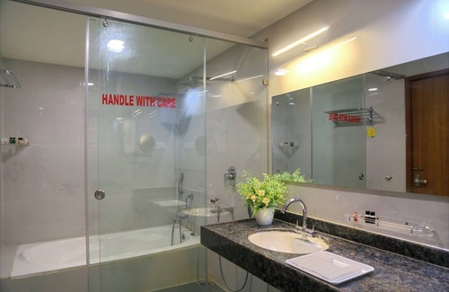 Shamshabad Hotel | Discover Comfort at Hotel Hyderabad Grand with Spa & More