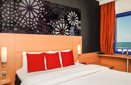 El Jadida Hotel | Explore Comfort at Hotel ibis El Jadida with Pool & Dining