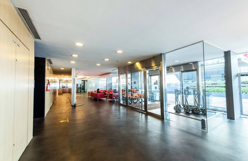Montevideo Hotel | Discover Hotel ibis Montevideo Rambla: Family-Friendly Stay