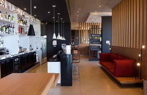 Tatui Hotel | Convenient Hotel Ibis Tatui: Pet-Friendly & Family Ready