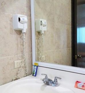 Tapachula Hotel | Budget-Friendly Hotel Ibiza Express with Family Amenities
