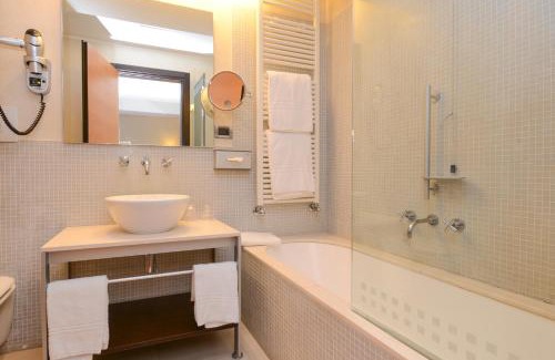 Centro Storico Sud Hotel | Discover Hotel Igea: Pet-Friendly 4-Star Stay Awaits!
