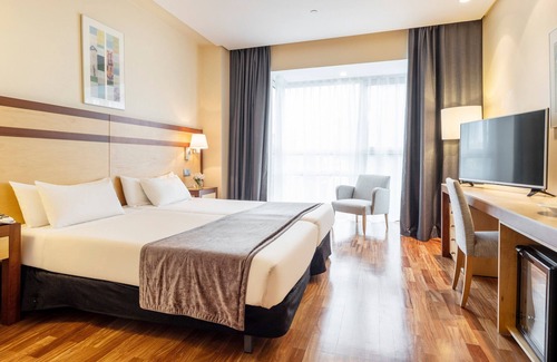 Cotos Hotel | Discover Hotel ILUNION Pio XII: 4-Star Comfort Awaits