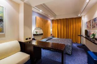 Torraccia Hotel | Discover Hotel IMPERATORI: Family-Friendly 4-Star Stay