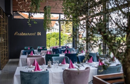 Bosnia Hotel | Discover Hotel IN: 4-Star Stay with Family-Friendly Amenities