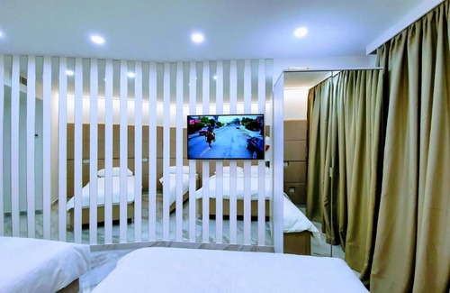 Bosnia Hotel | Discover Hotel IN: 4-Star Stay with Family-Friendly Amenities